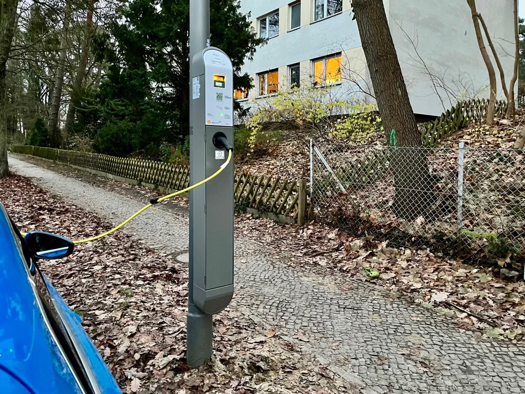 Altvaterstraße - Image 1