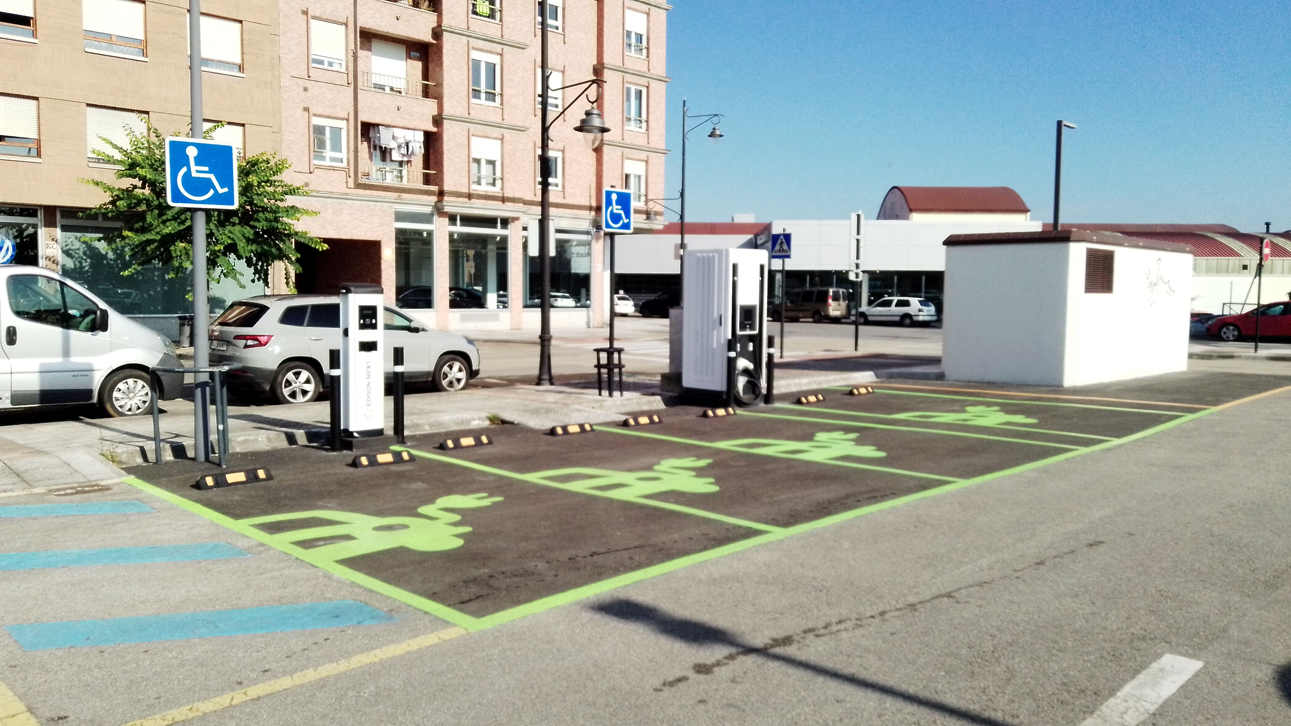 Ayunt. Siero. Lugones. Parking Antonio Machado - Image 1
