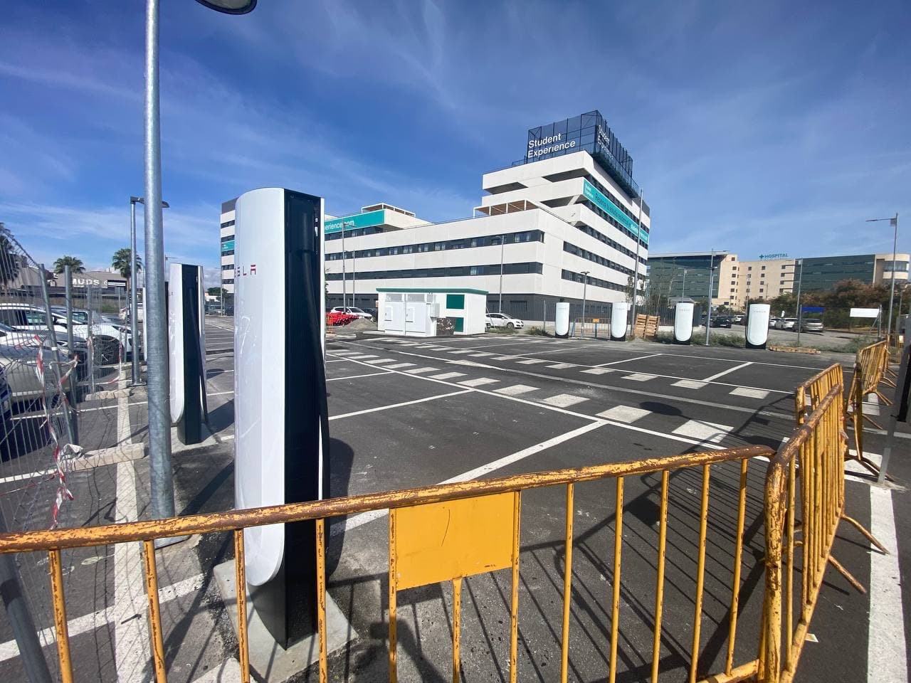 Tesla Supercharger Granada (PTS) - Image 1