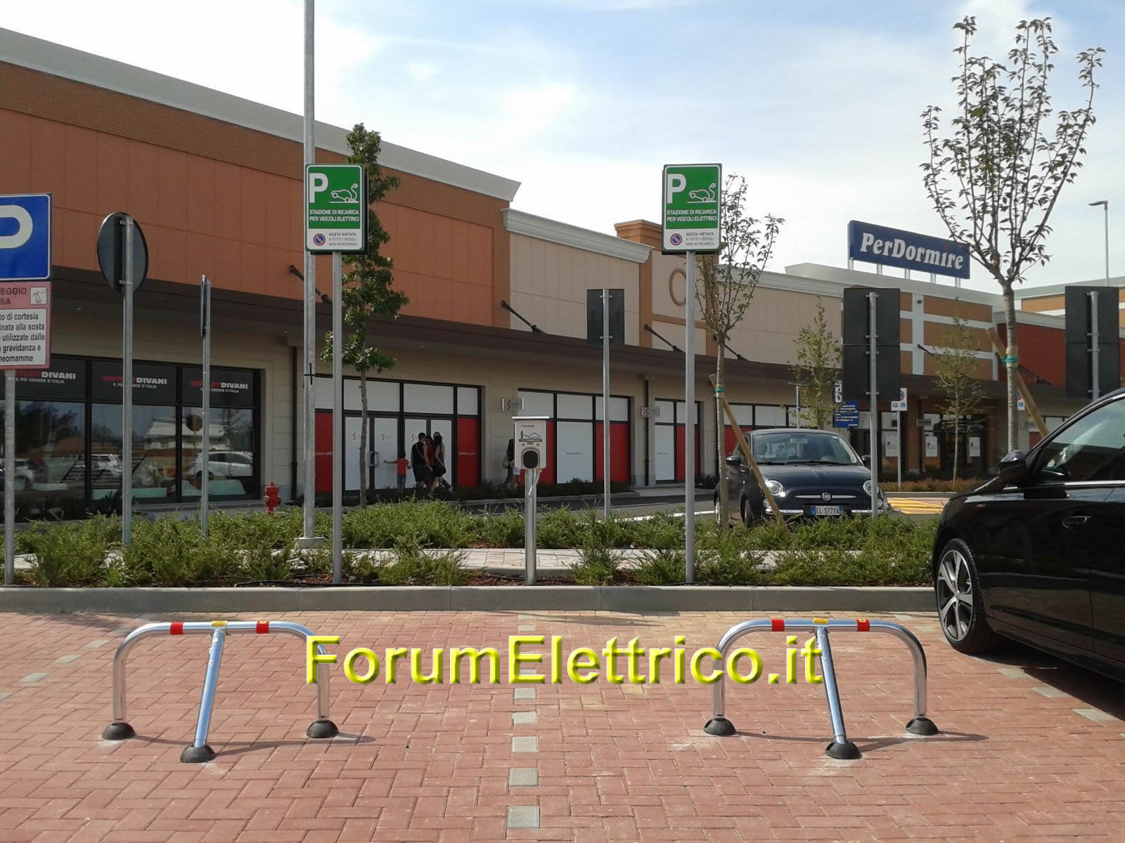 Serravalle Retail Park - Image 1