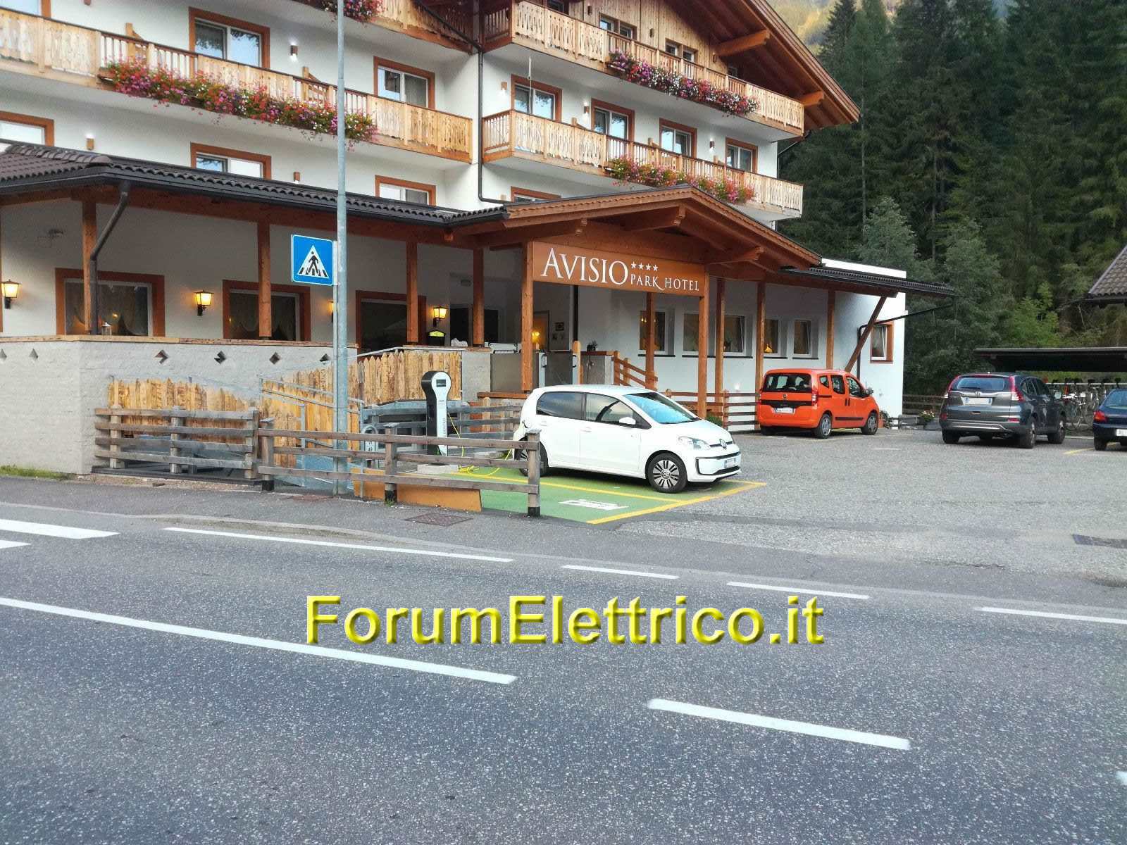 Hotel Avisio - Image 1