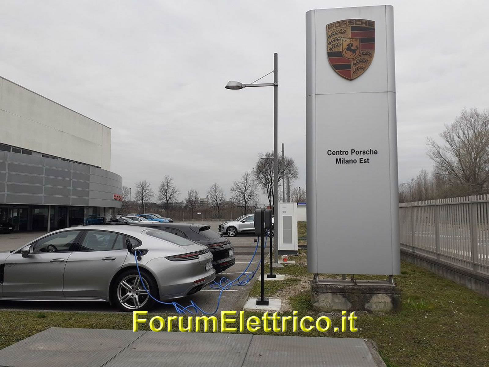 Centro Porsche Milano Est - Image 1