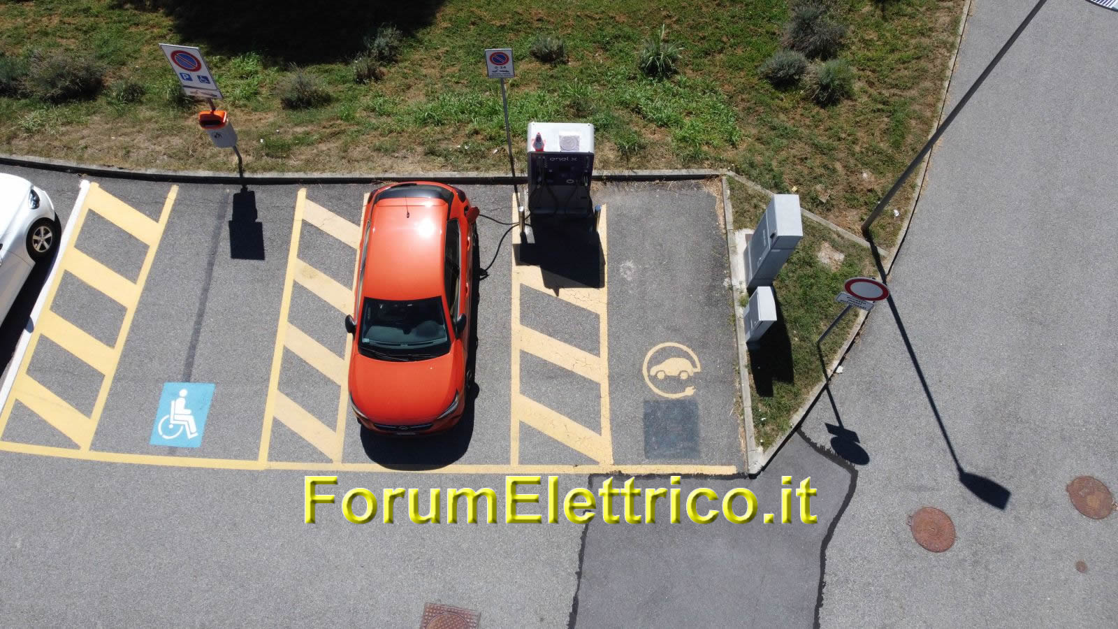 Enel X Way Scuola primaria di Scarmagno - Image 1
