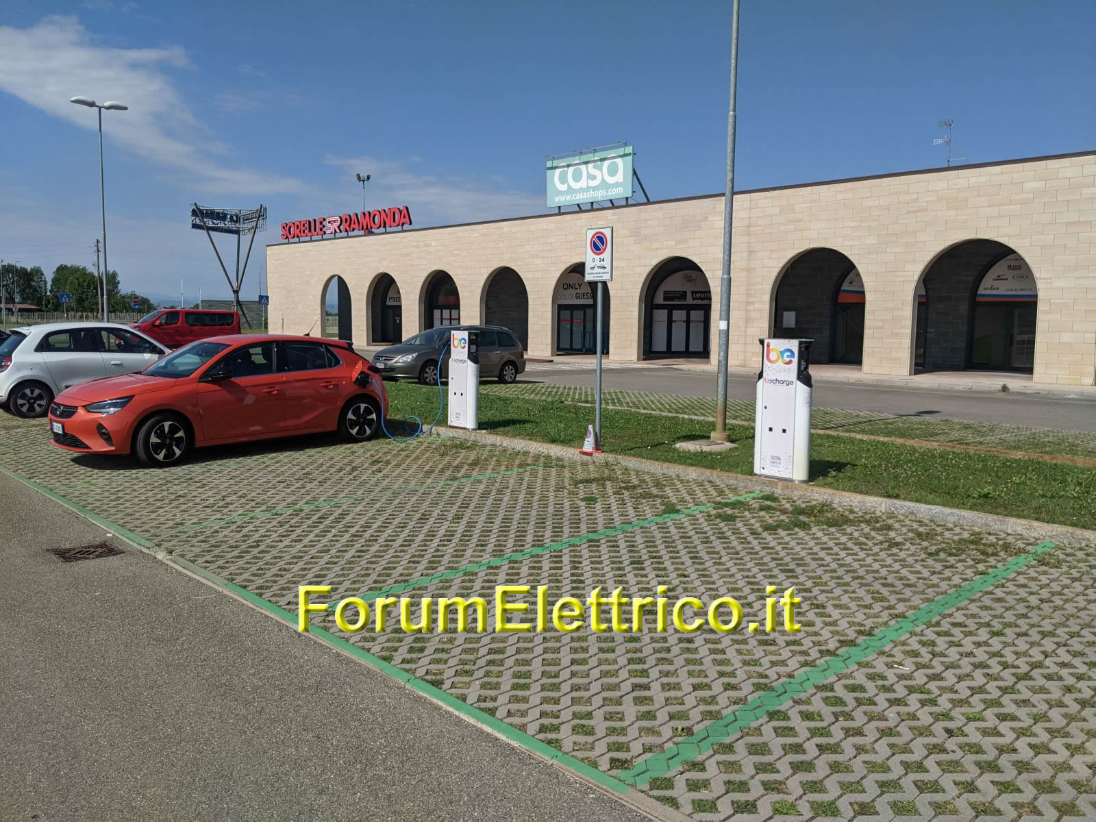 Be Charge Le Gallerie Sicem - Image 1