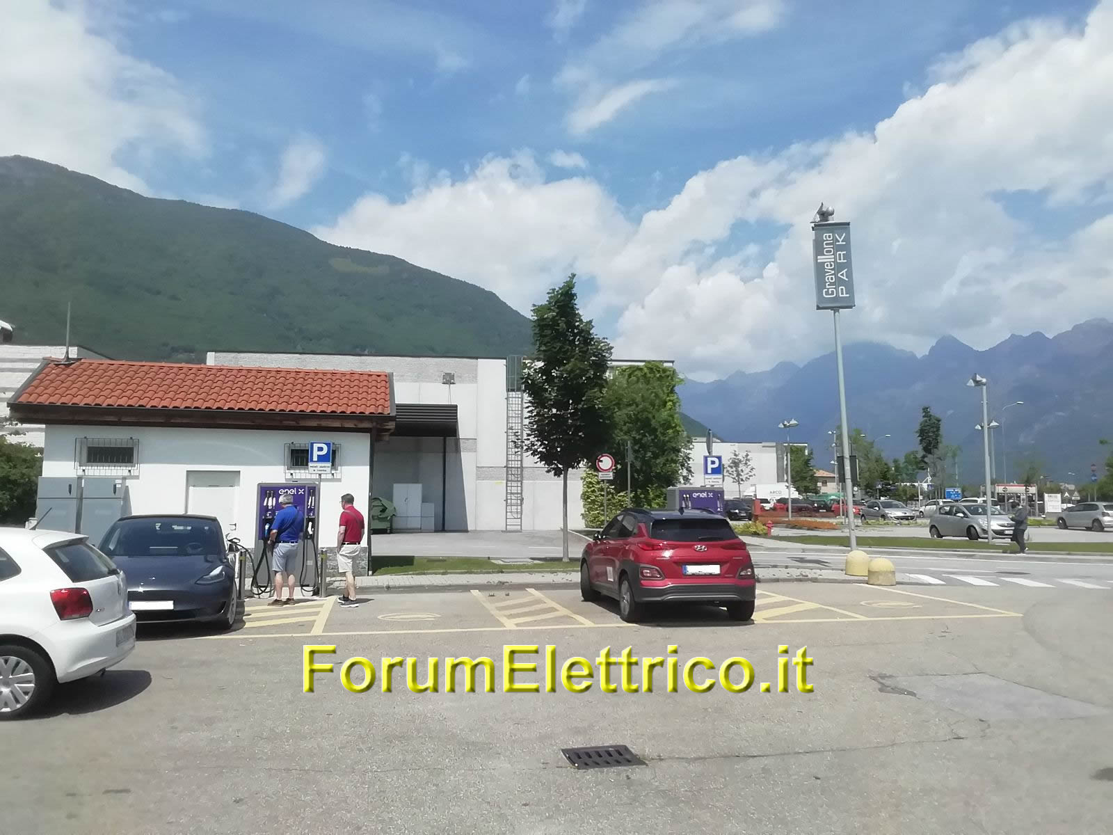 Centro Commerciale Le Isole Gravellona Toce | EnelX Fast - Image 1