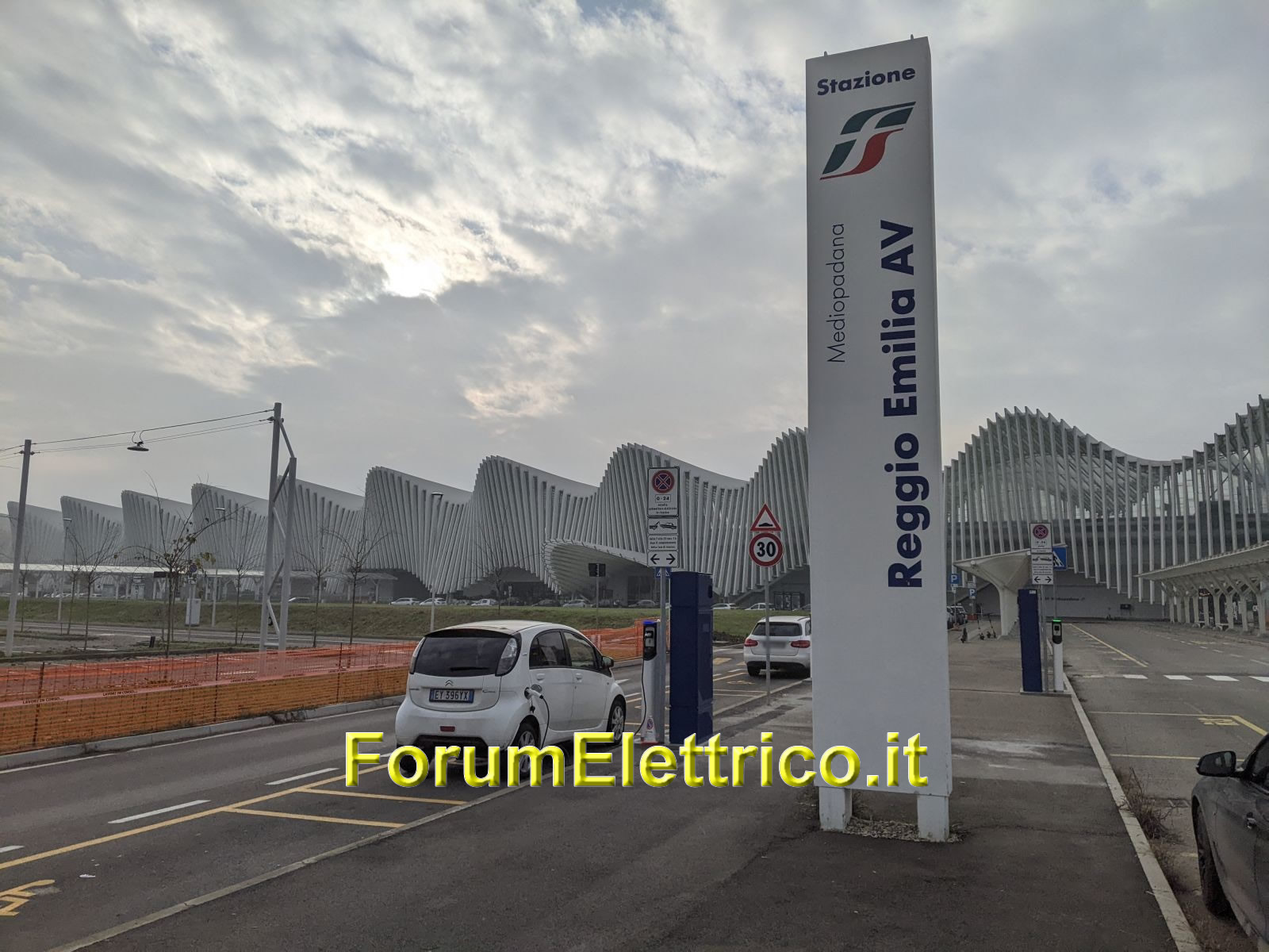IrenGo Stazione AV Mediopadana - Image 1