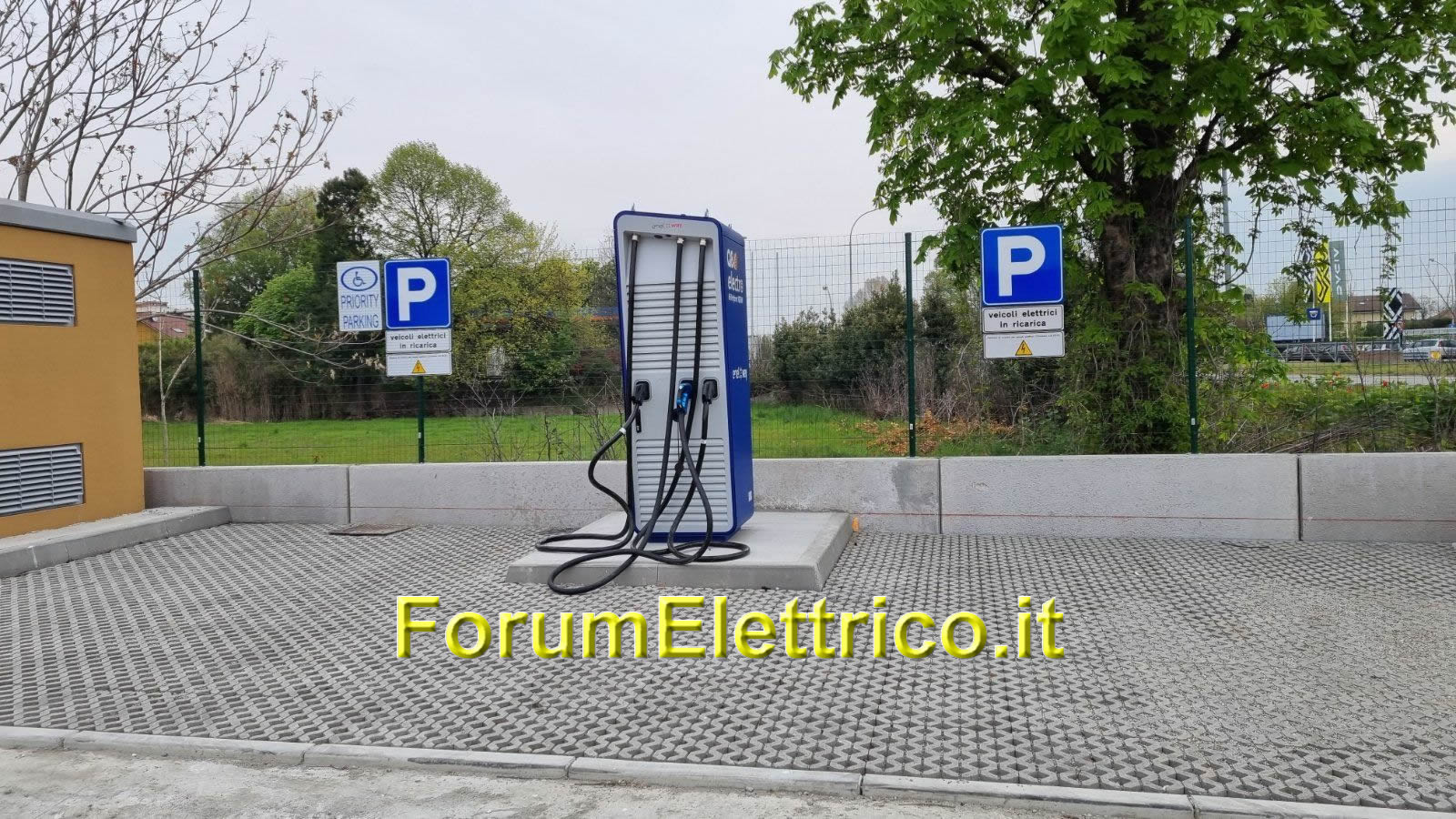 Enel X Way Q8 - Image 1
