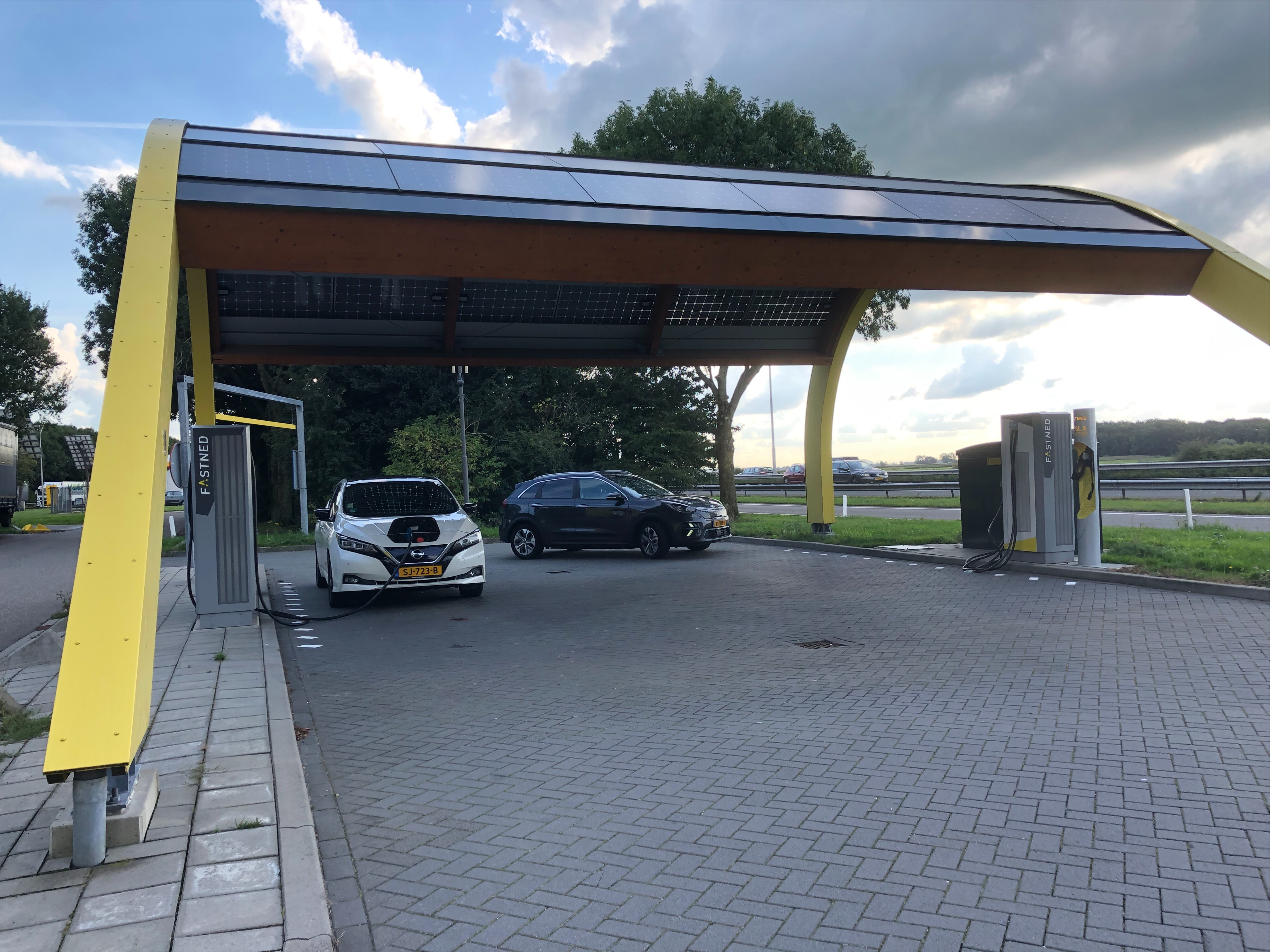 Fastned Blommendaal - Image 1