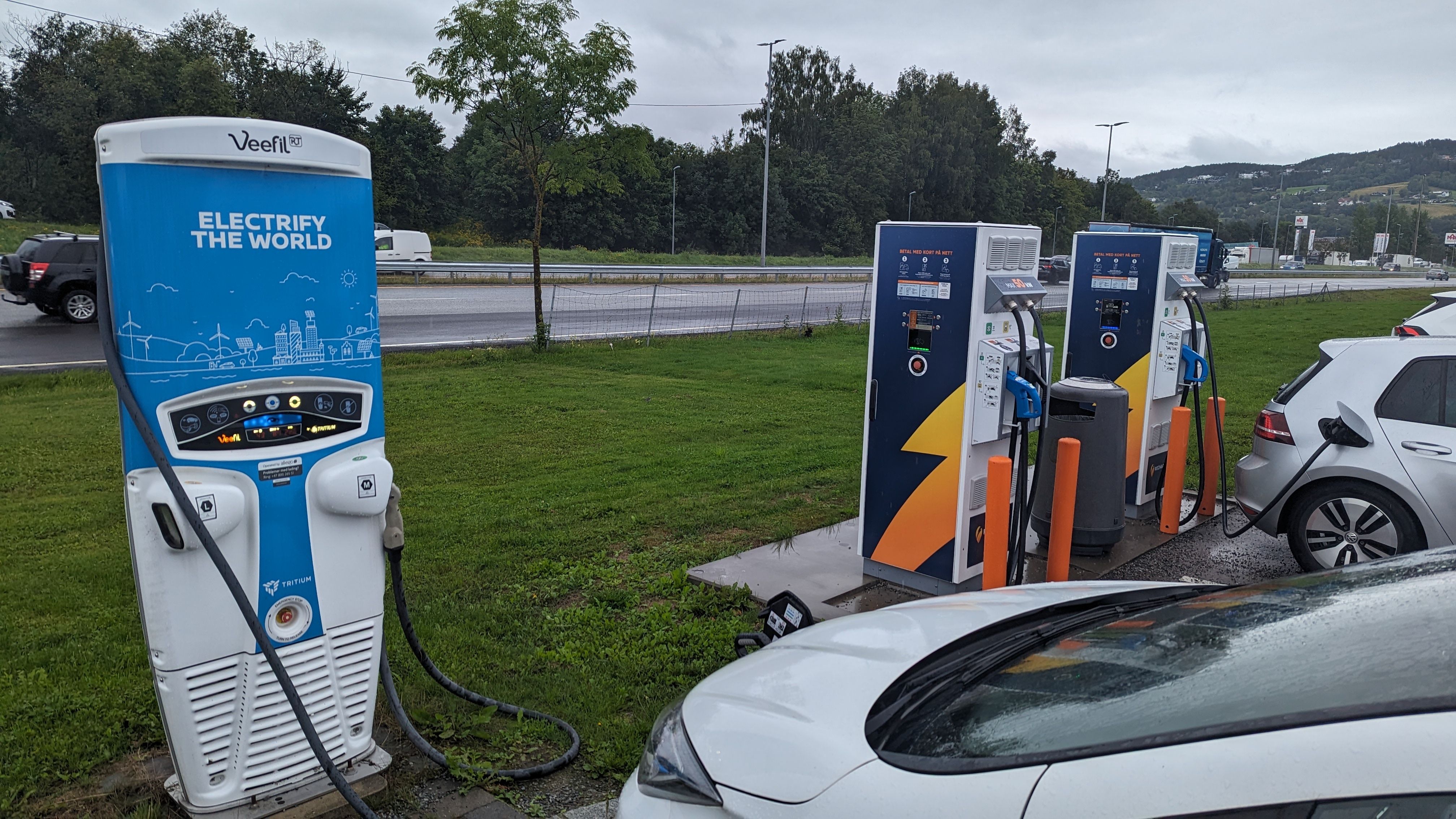 Recharge Buskerud Bilsenter - Image 1
