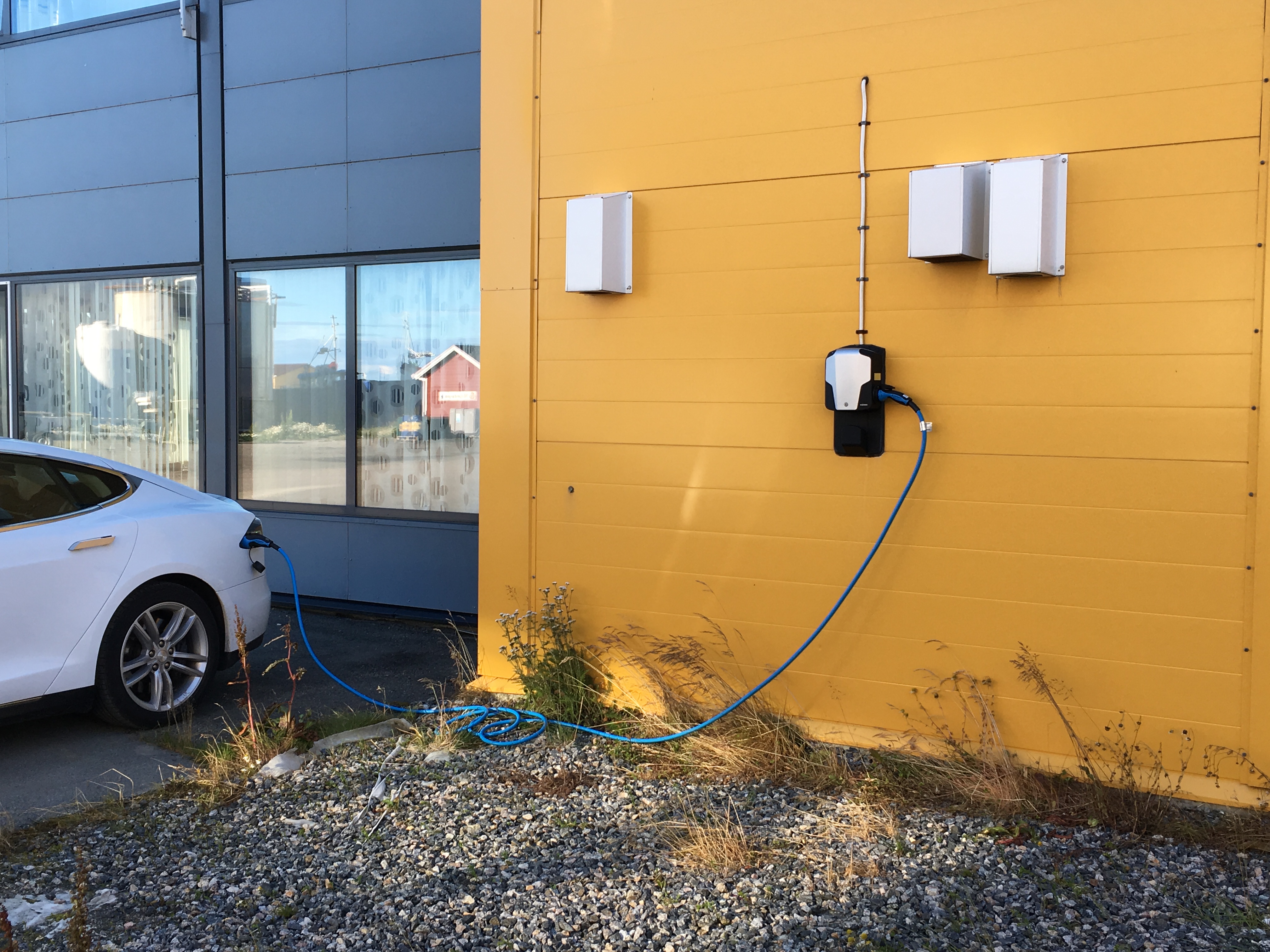 Ayanda, Andenes - Image 1