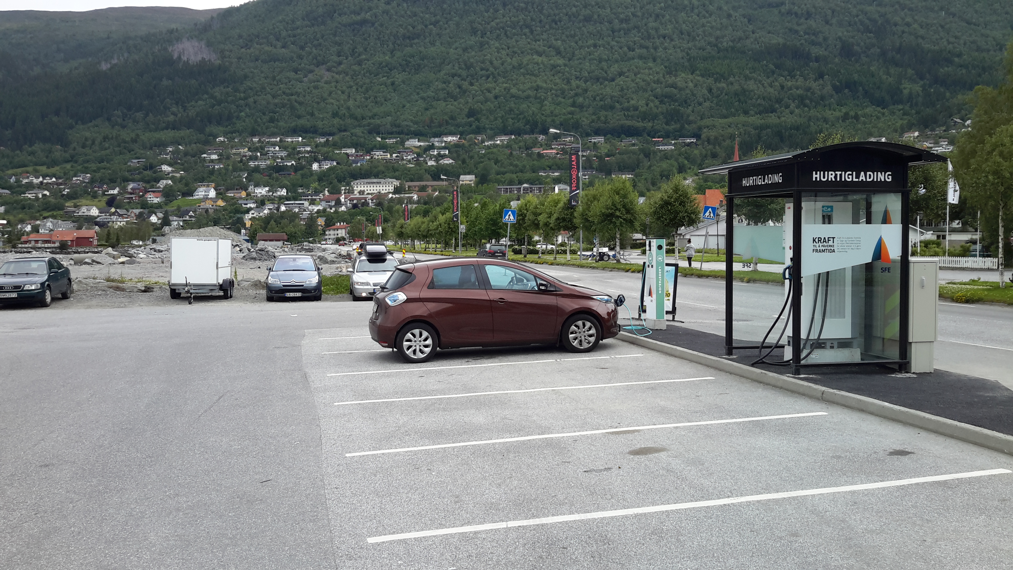 Nordfjordeid Grønn kontakt - Image 1