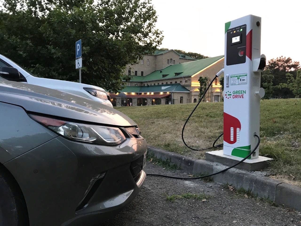 GREEN DRIVE АБРАУ ДЮРСО КОНГРЕСС ХОЛЛ - Image 1